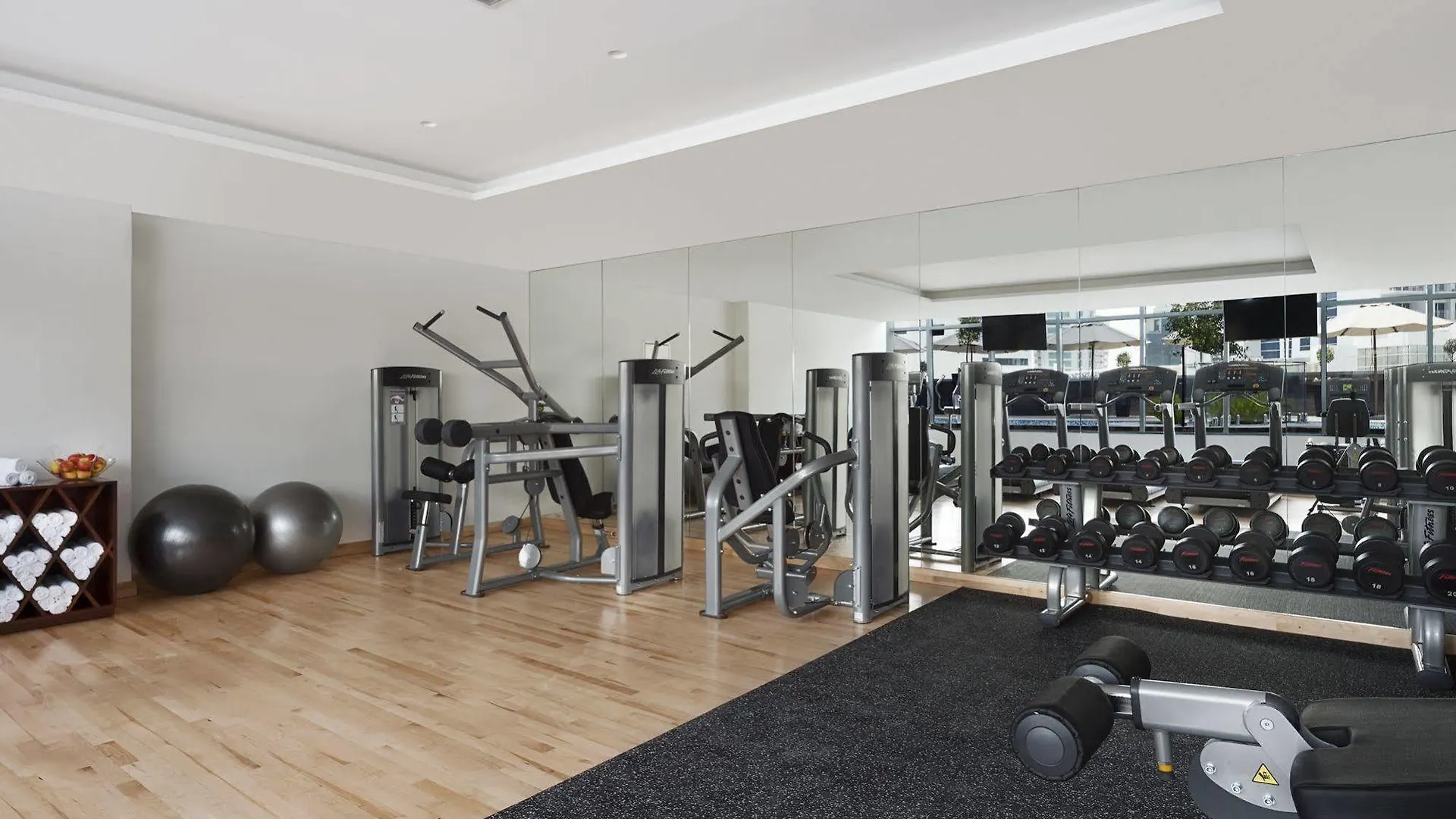 Tryp By Wyndham Dubai Hotel