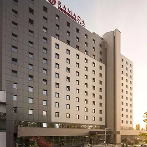 **** Ξενοδοχείο Ramada Plaza By Wyndham Convention Center Ρουμανία