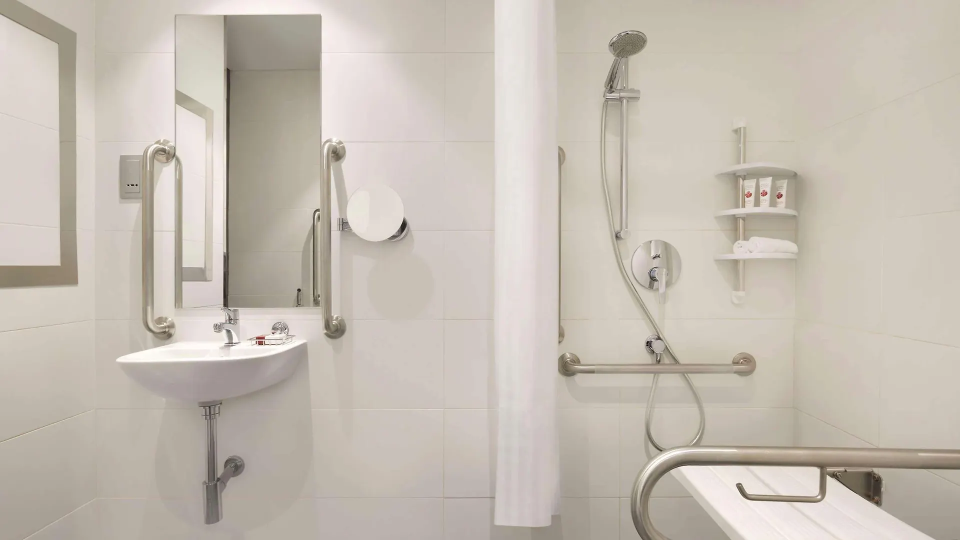 Tryp By Wyndham Dubai Hotel